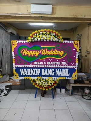 Papan Bunga di Tegal Parang